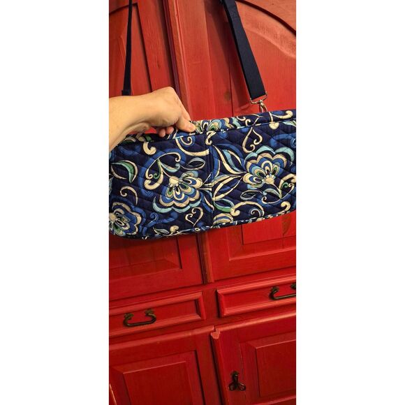 Vera Bradley Mediterranean Blue L Traveler Duffle Bag Weekender Carry Overnight - Picture 4 of 8